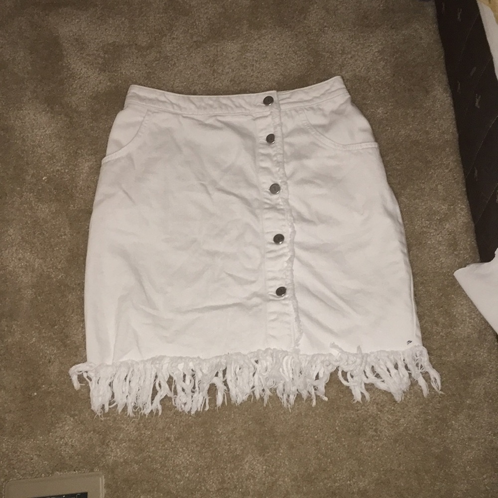 White denim skirt